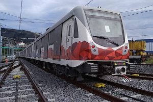 El 17 de julio se reinició el movimiento de trenes de la primera línea del Metro de Quito en Talleres y Cocheras, sector Quitumbe.