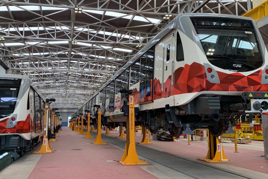 El 4 de agosto se realizó la formación práctica en el uso de los elevadores hidráulicos para levantamiento de los trenes de la flota del Metro de Quito.