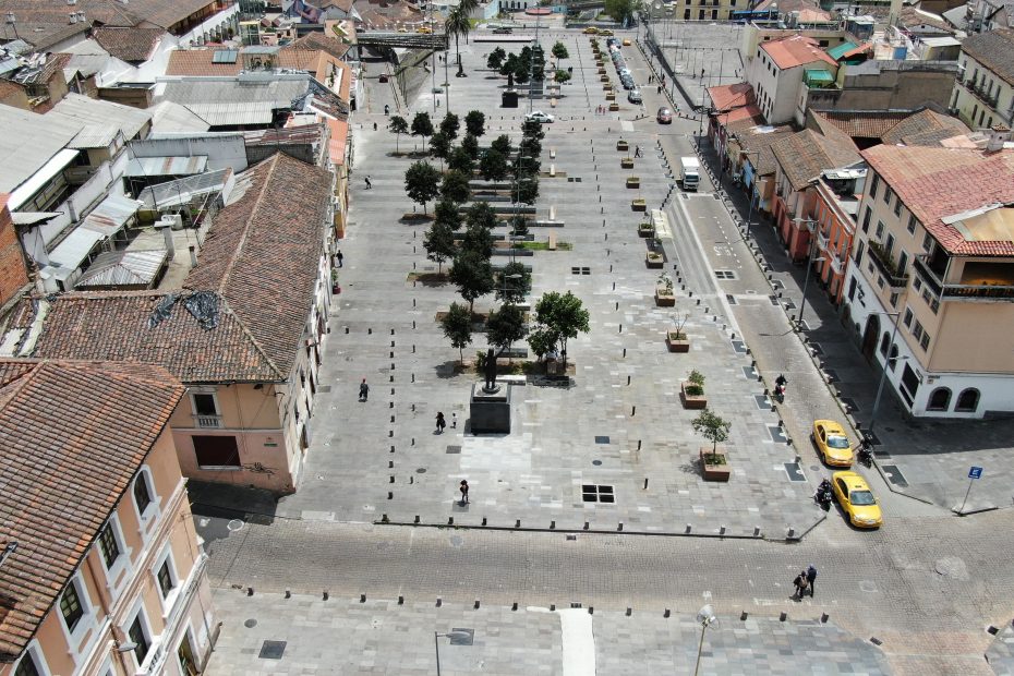 Metro de Quito embellece la carita de Dios con las Zonas Metro