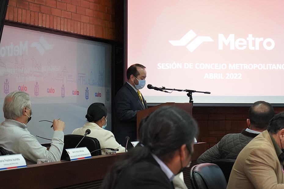 El gerente general del Metro de Quito presentó el informe sobre el avance de la operación del proyecto ante el Concejo Metropolitano.
