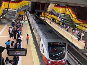 13 322 personas participaron en los viajes nocturnos del Metro de Quito en el fin de semana de carnaval entre el viernes y el domingo.