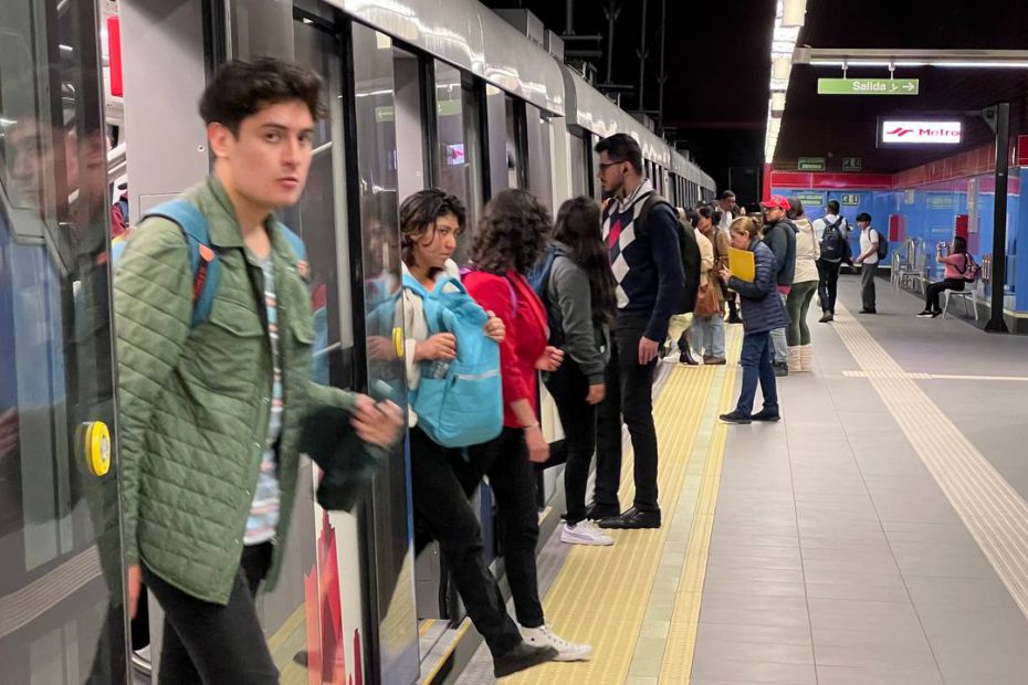 Más de 2,5 millones de viajes han sido iniciados a lo largo de estos primeros 20 días de operaciones del Metro de Quito.