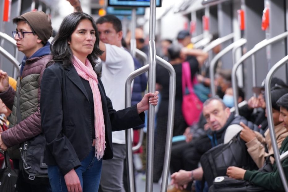 142 mil viajes en el Metro de Quito marcan el récord del promedio diario de movilización de 2024, la afluencia sigue en aumento.