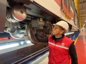 El Alcalde Muñoz ratificó la situación del mantenimiento de la flota de trenes del Metro de Quito y los beneficios que brinda en la capital.