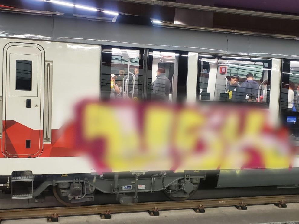 24 06 02 Vandalismo tren – web
