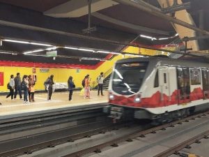 El Metro de Quito garantiza el mantenimiento constante de la flota de trenes lo cual permite mantener la operación constante a la ciudadanía.