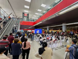 La estación Labrador se llenó de música y arte para celebrar el primer aniversario del Metro de Quito con un reconocimiento a sus usuarios.