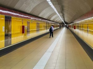 Durante seis meses se podrá disfrutar la exposición itinerante, ‘El legado de Joaquín Pinto’ la estación San Francisco del Metro de Quito.