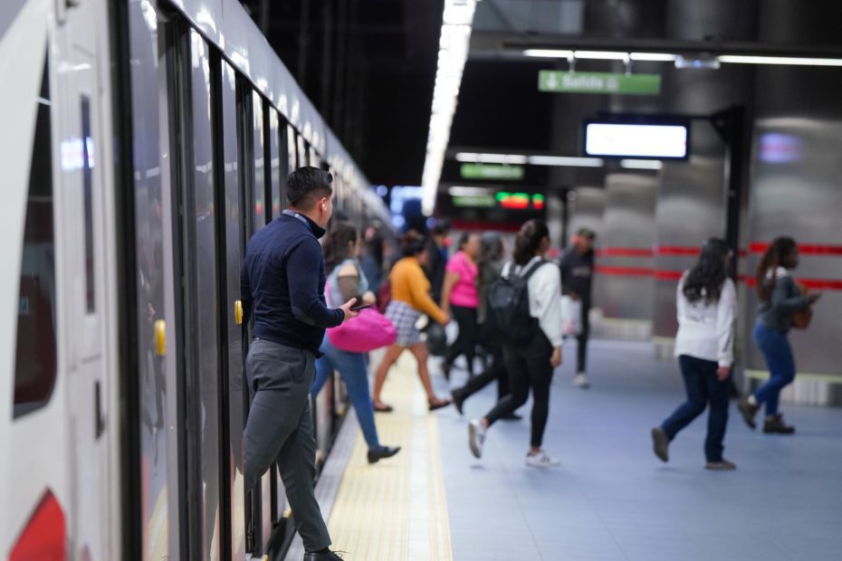 El primer año de operación del Metro de Quito llenó a la capital de logros que se resumen en este boletín estadístico especial.