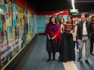 La estación Alameda del Metro de Quito se convierte en un espacio inmersivo con la exposición "De la palabra a la acción".