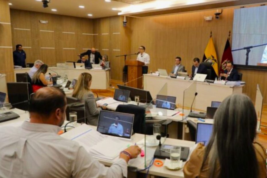 Este martes se expuso ante el Concejo las incidencias registradas en tres trenes del primer sistema de transporte subterráneo del país.
