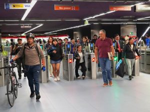 En octubre el Metro de Quito reafirmó su papel como el sistema de movilidad que conecta la vida cotidiana de cientos de miles de quiteños.
