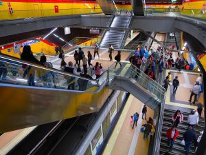 El Metro de Quito operará con horarios habituales durante el feriado de Año Nuevo para acompañar tus desplazamientos en estas celebraciones.