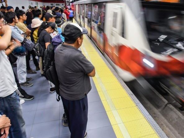 Metro de Quito cuenta con un protocolo para objetos perdidos para resguardar y devolver lo que los usuarios se olvidan en el sistema.